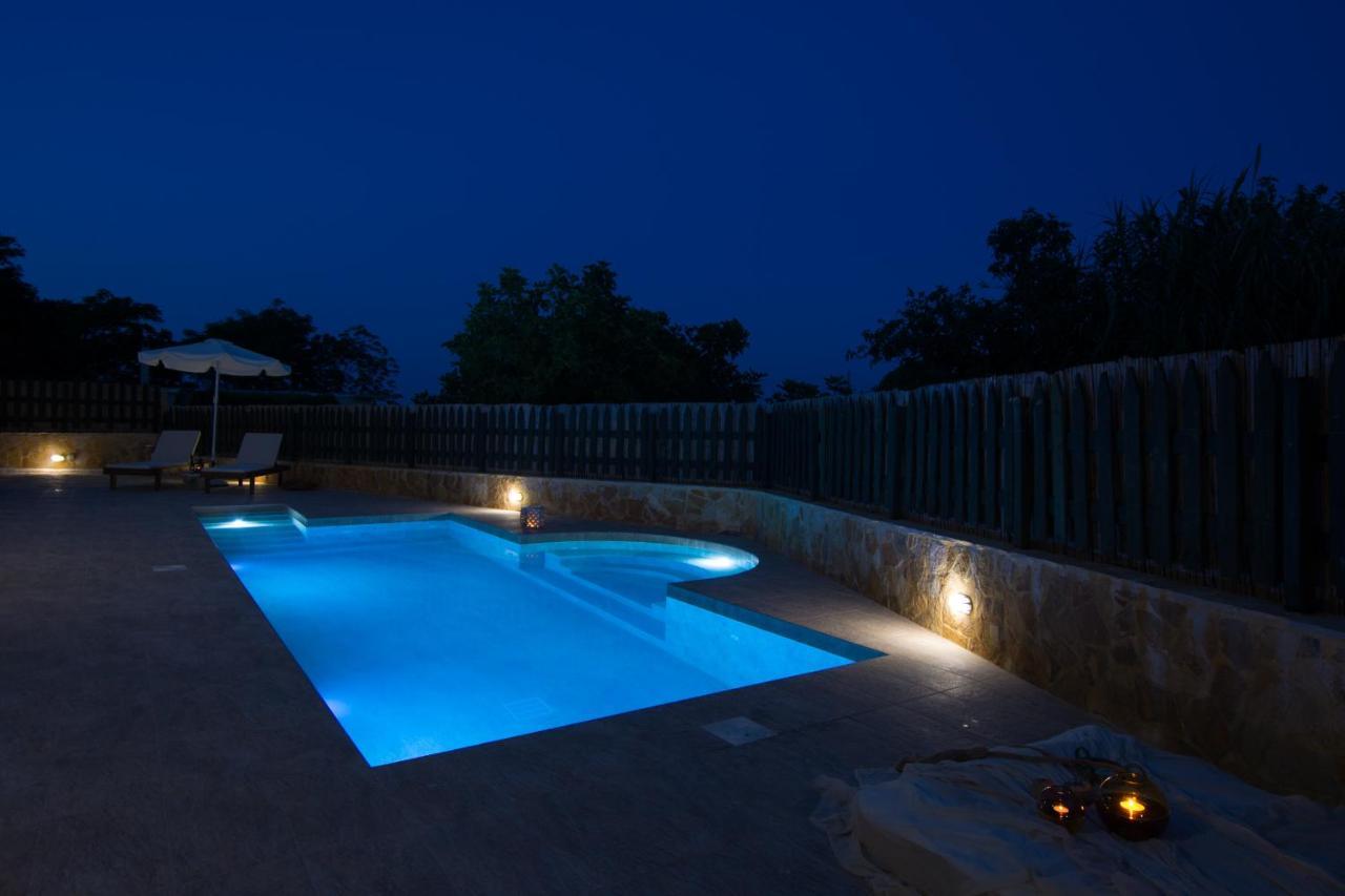 Golden Coast Boutique - Luxury Living Aparthotel Kypseli Exterior photo